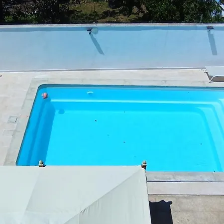 Casa Con Piscina En El Centro De Vilagarcia *